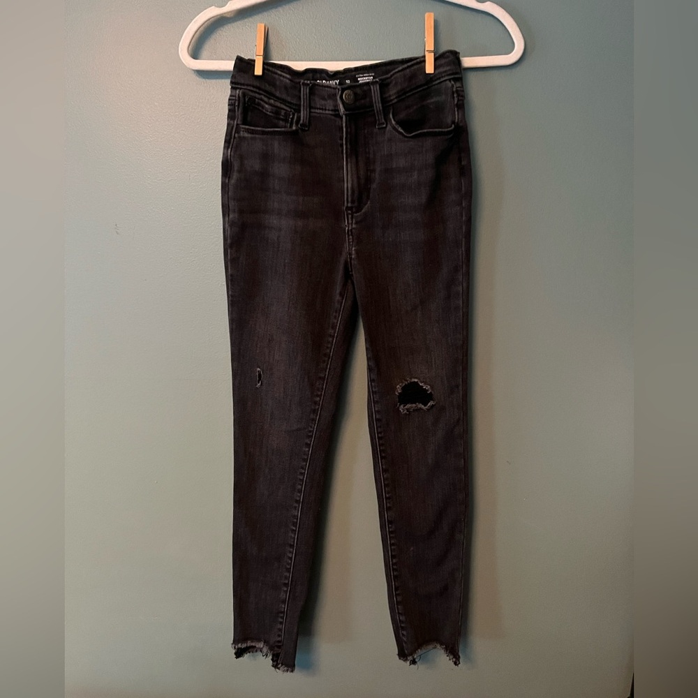 Old Navy Black Skinny Jeans with Distressed Knee GIRLS